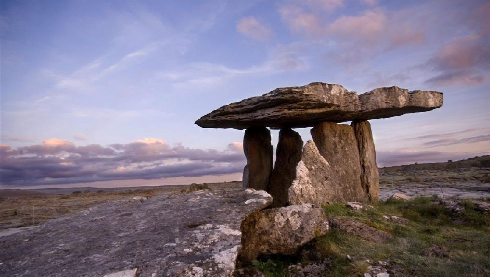 Poulnabrone Dolmen, Burren, Co. Clare