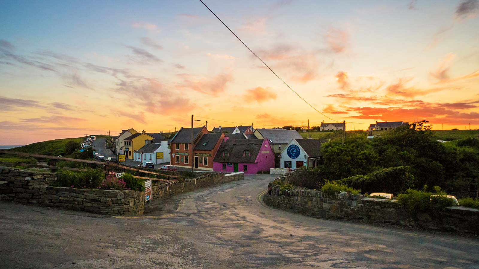 Doolin Village cliffs of moher