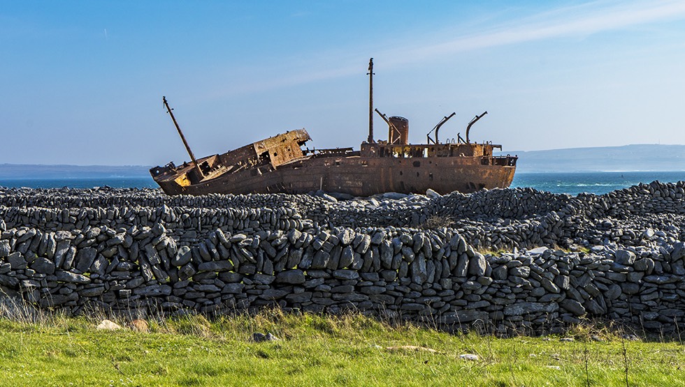 Day Trip to Aran, shipwreck Day trip to Aran Islands, Shipwreck