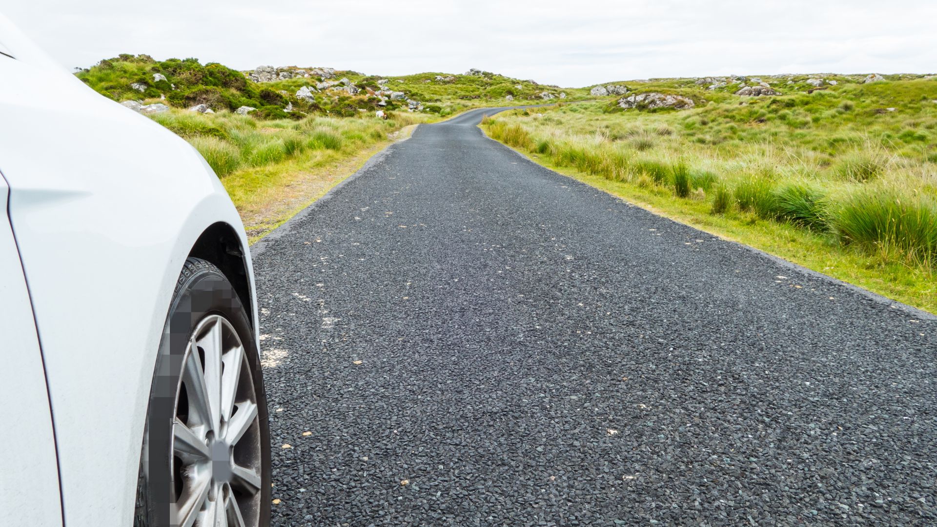 Driving in Ireland to Doolin