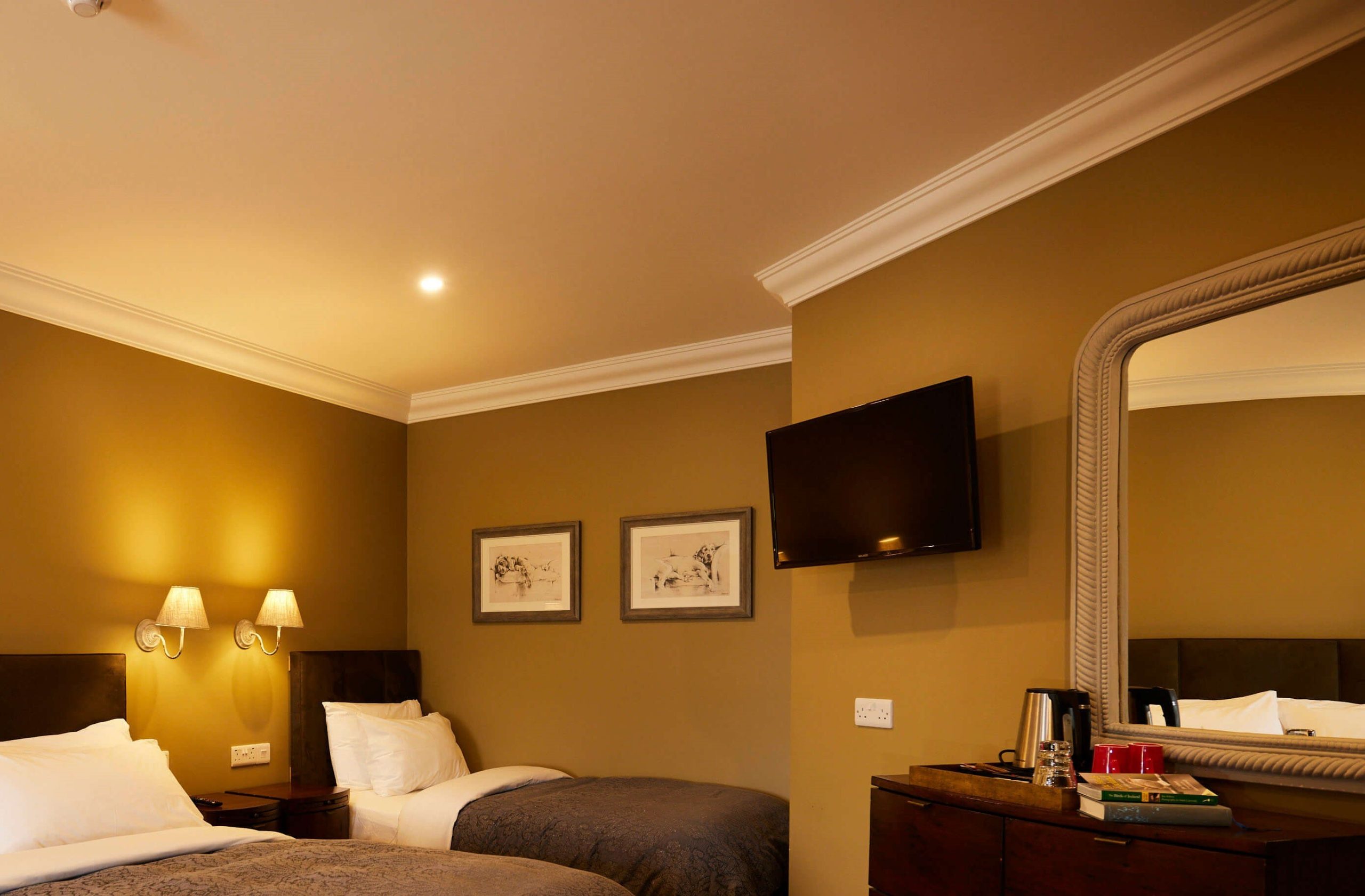 Twin Room in Doolin Inn Twin Room in Doolin Inn